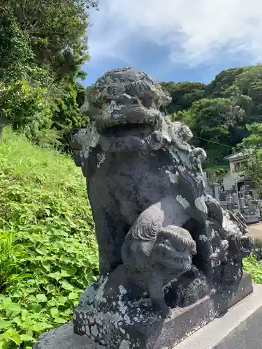 真浦神社の狛犬
