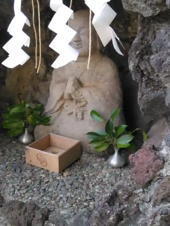 鳩森八幡神社の地蔵