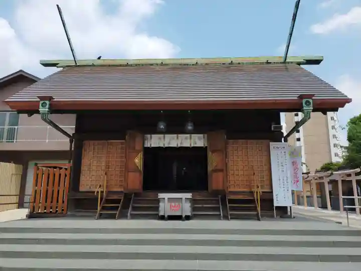 鶴見神社の本殿・本堂