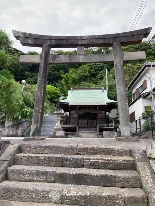 三浦稲荷神社の鳥居