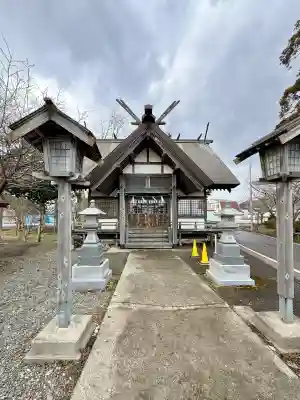 月崎神社の{uncategorized: "未分類", other: "その他", undefined: "問題あり", building: "その他建物", grave: "お墓", sacred_gate: "鳥居", guardian: "狛犬", statue: "像", buddha: "仏像", history: "歴史", nature: "自然", garden: "庭園", animal: "動物", pagoda: "塔", temizu: "手水舎", mountain_gate: "山門・神門", sanctuary: "本殿・本堂", subordinate: "末社・摂社", art: "芸術", scenery: "景色", jizo: "地蔵", ema: "絵馬", goshuin: "御朱印", omikuji: "おみくじ", items: "授与品その他", amulet: "お守り", goshuincho: "御朱印帳", eats: "食事", festival: "お祭り", votive_dance: "神楽", shichigosan: "七五三参", wedding: "結婚式", experience: "体験その他", initially: "初詣", around: "周辺", anti_infection: "感染症対策"}