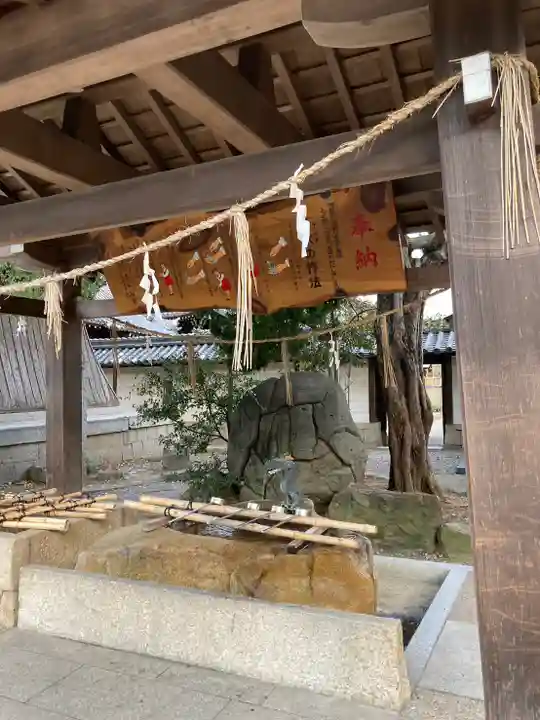 魚吹八幡神社の手水舎