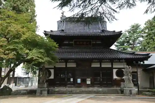 大慈寺の本殿