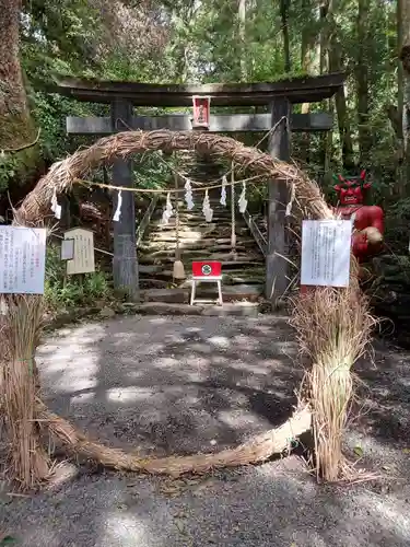 東霧島神社の鳥居