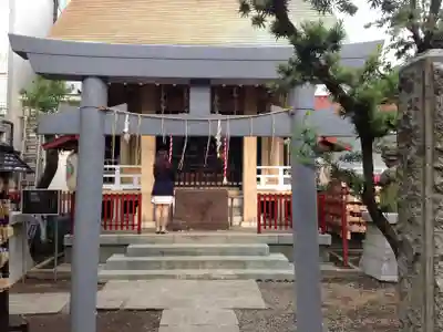 皆中稲荷神社の鳥居