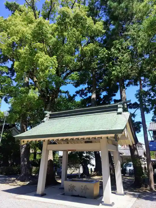 八王子神社の手水舎