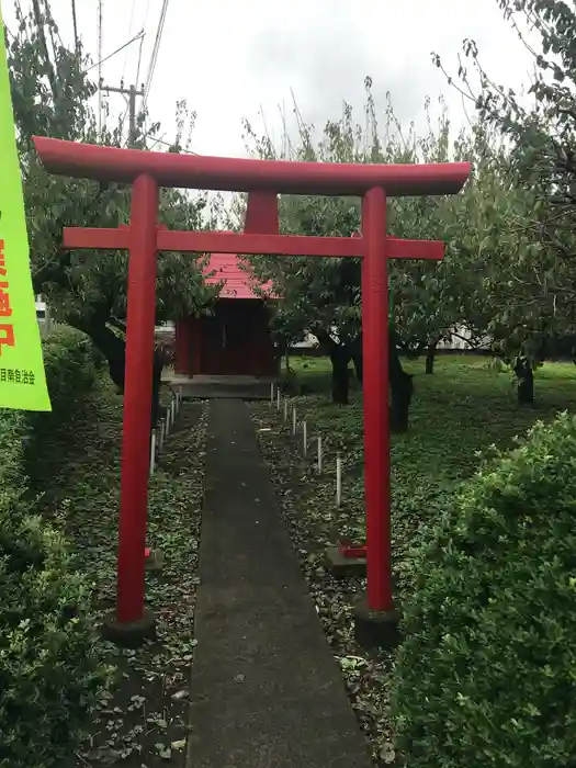 内出稲荷の鳥居