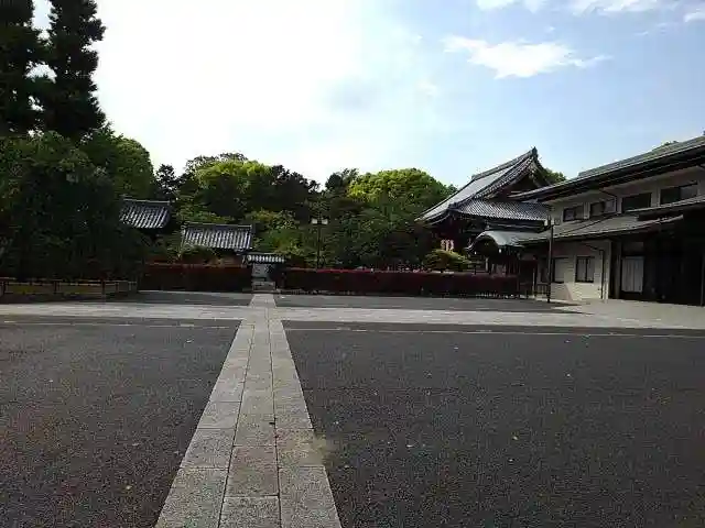 寛永寺開山堂の庭園