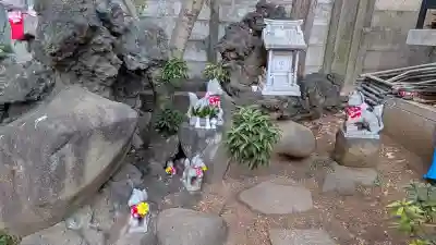 日枝神社の{uncategorized: "未分類", other: "その他", undefined: "問題あり", building: "その他建物", grave: "お墓", sacred_gate: "鳥居", guardian: "狛犬", statue: "像", buddha: "仏像", history: "歴史", nature: "自然", garden: "庭園", animal: "動物", pagoda: "塔", temizu: "手水舎", mountain_gate: "山門・神門", sanctuary: "本殿・本堂", subordinate: "末社・摂社", art: "芸術", scenery: "景色", jizo: "地蔵", ema: "絵馬", goshuin: "御朱印", omikuji: "おみくじ", items: "授与品その他", amulet: "お守り", goshuincho: "御朱印帳", eats: "食事", festival: "お祭り", votive_dance: "神楽", shichigosan: "七五三参", wedding: "結婚式", experience: "体験その他", initially: "初詣", around: "周辺", anti_infection: "感染症対策"}