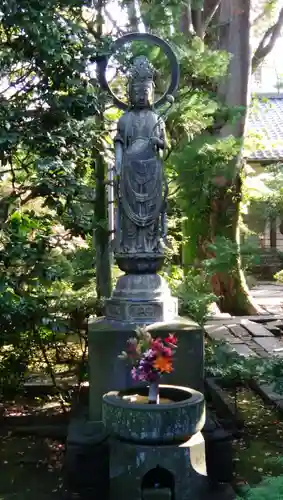 祥雲寺の像