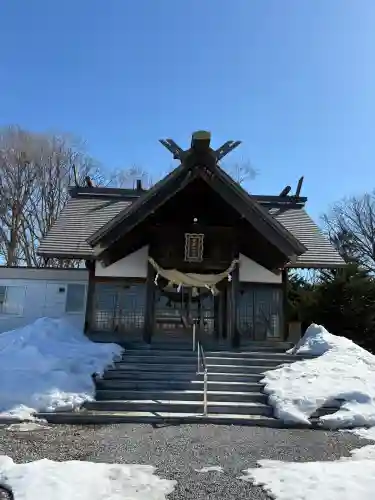 奈井江神社の{uncategorized: "未分類", other: "その他", undefined: "問題あり", building: "その他建物", grave: "お墓", sacred_gate: "鳥居", guardian: "狛犬", statue: "像", buddha: "仏像", history: "歴史", nature: "自然", garden: "庭園", animal: "動物", pagoda: "塔", temizu: "手水舎", mountain_gate: "山門・神門", sanctuary: "本殿・本堂", subordinate: "末社・摂社", art: "芸術", scenery: "景色", jizo: "地蔵", ema: "絵馬", goshuin: "御朱印", omikuji: "おみくじ", items: "授与品その他", amulet: "お守り", goshuincho: "御朱印帳", eats: "食事", festival: "お祭り", votive_dance: "神楽", shichigosan: "七五三参", wedding: "結婚式", experience: "体験その他", initially: "初詣", around: "周辺", anti_infection: "感染症対策"}