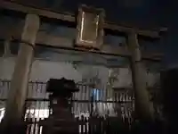 小田急豊川稲荷の鳥居