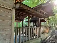 温泉神社の本殿