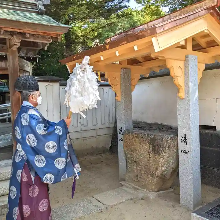 三津厳島神社の手水舎