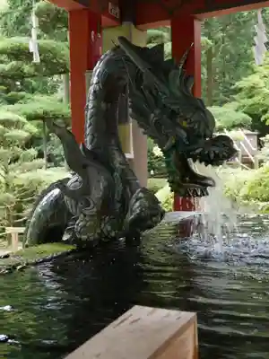 北口本宮冨士浅間神社の手水舎