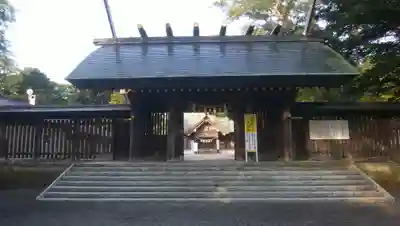 千歳神社の山門・神門