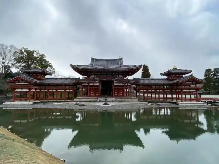 平等院の{uncategorized: "未分類", other: "その他", undefined: "問題あり", building: "その他建物", grave: "お墓", sacred_gate: "鳥居", guardian: "狛犬", statue: "像", buddha: "仏像", history: "歴史", nature: "自然", garden: "庭園", animal: "動物", pagoda: "塔", temizu: "手水舎", mountain_gate: "山門・神門", sanctuary: "本殿・本堂", subordinate: "末社・摂社", art: "芸術", scenery: "景色", jizo: "地蔵", ema: "絵馬", goshuin: "御朱印", omikuji: "おみくじ", items: "授与品その他", amulet: "お守り", goshuincho: "御朱印帳", eats: "食事", festival: "お祭り", votive_dance: "神楽", shichigosan: "七五三参", wedding: "結婚式", experience: "体験その他", initially: "初詣", around: "周辺", anti_infection: "感染症対策"}