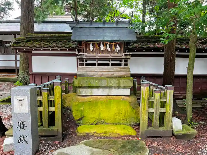 飛騨総社の末社・摂社
