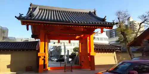 西宮神社の山門