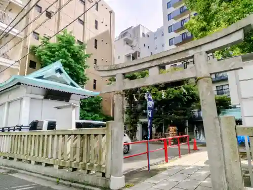 椙森神社の{uncategorized: "未分類", other: "その他", undefined: "問題あり", building: "その他建物", grave: "お墓", sacred_gate: "鳥居", guardian: "狛犬", statue: "像", buddha: "仏像", history: "歴史", nature: "自然", garden: "庭園", animal: "動物", pagoda: "塔", temizu: "手水舎", mountain_gate: "山門・神門", sanctuary: "本殿・本堂", subordinate: "末社・摂社", art: "芸術", scenery: "景色", jizo: "地蔵", ema: "絵馬", goshuin: "御朱印", omikuji: "おみくじ", items: "授与品その他", amulet: "お守り", goshuincho: "御朱印帳", eats: "食事", festival: "お祭り", votive_dance: "神楽", shichigosan: "七五三参", wedding: "結婚式", experience: "体験その他", initially: "初詣", around: "周辺", anti_infection: "感染症対策"}