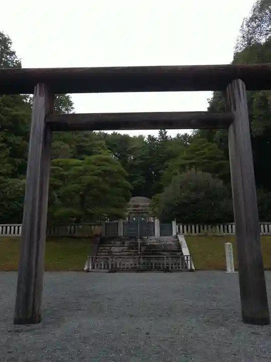 大正天皇多摩陵(東京都)