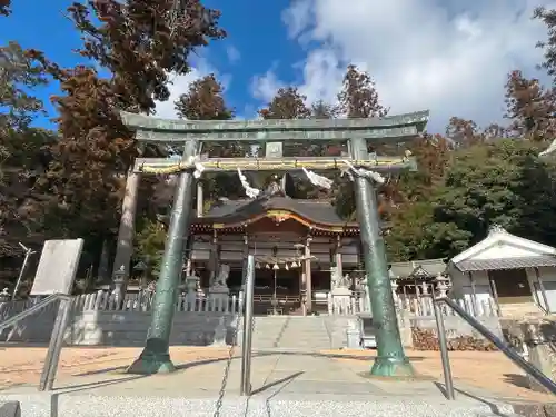 三輪神社(兵庫県)