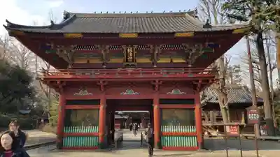根津神社の山門・神門