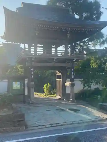 妙榮寺の山門