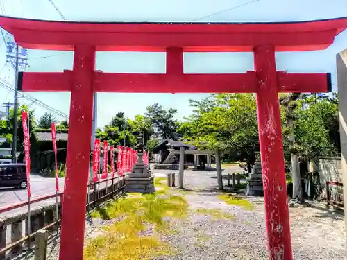 稲荷社（堀田稲荷神社）の鳥居