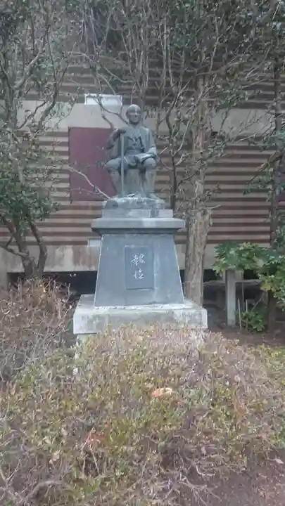 今市報徳二宮神社の像