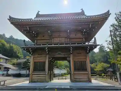 丹生大師 神宮寺の山門・神門