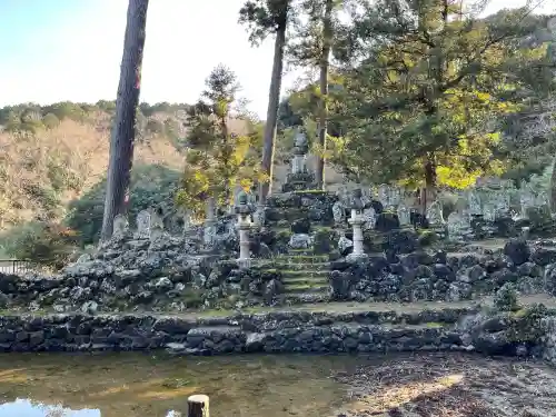 浄眼寺の{uncategorized: "未分類", other: "その他", undefined: "問題あり", building: "その他建物", grave: "お墓", sacred_gate: "鳥居", guardian: "狛犬", statue: "像", buddha: "仏像", history: "歴史", nature: "自然", garden: "庭園", animal: "動物", pagoda: "塔", temizu: "手水舎", mountain_gate: "山門・神門", sanctuary: "本殿・本堂", subordinate: "末社・摂社", art: "芸術", scenery: "景色", jizo: "地蔵", ema: "絵馬", goshuin: "御朱印", omikuji: "おみくじ", items: "授与品その他", amulet: "お守り", goshuincho: "御朱印帳", eats: "食事", festival: "お祭り", votive_dance: "神楽", shichigosan: "七五三参", wedding: "結婚式", experience: "体験その他", initially: "初詣", around: "周辺", anti_infection: "感染症対策"}