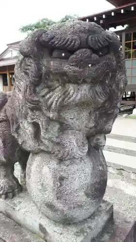 伊達神社の狛犬