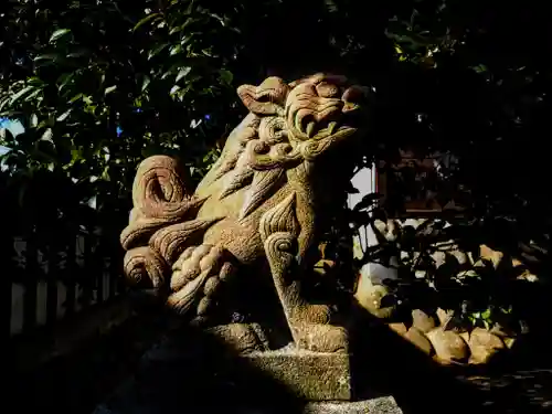 三明神社（木津三明神社）の狛犬