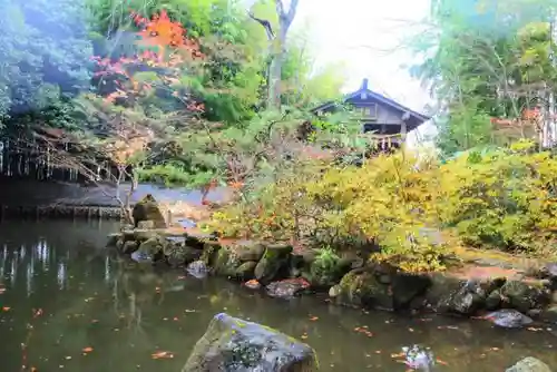 青葉神社の庭園