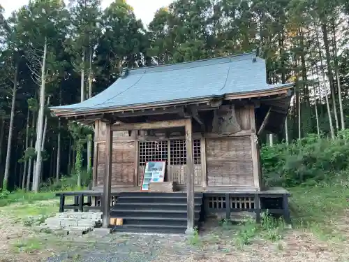 玉田生駒神社の{uncategorized: "未分類", other: "その他", undefined: "問題あり", building: "その他建物", grave: "お墓", sacred_gate: "鳥居", guardian: "狛犬", statue: "像", buddha: "仏像", history: "歴史", nature: "自然", garden: "庭園", animal: "動物", pagoda: "塔", temizu: "手水舎", mountain_gate: "山門・神門", sanctuary: "本殿・本堂", subordinate: "末社・摂社", art: "芸術", scenery: "景色", jizo: "地蔵", ema: "絵馬", goshuin: "御朱印", omikuji: "おみくじ", items: "授与品その他", amulet: "お守り", goshuincho: "御朱印帳", eats: "食事", festival: "お祭り", votive_dance: "神楽", shichigosan: "七五三参", wedding: "結婚式", experience: "体験その他", initially: "初詣", around: "周辺", anti_infection: "感染症対策"}