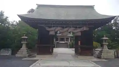 勝田神社の山門・神門