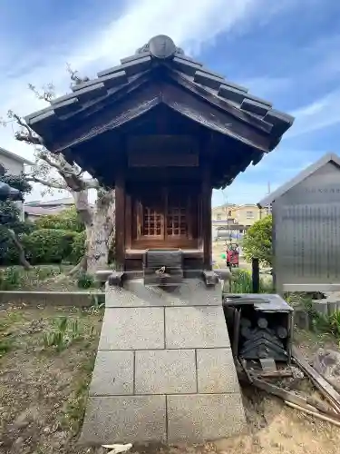 八田大明神社の{uncategorized: "未分類", other: "その他", undefined: "問題あり", building: "その他建物", grave: "お墓", sacred_gate: "鳥居", guardian: "狛犬", statue: "像", buddha: "仏像", history: "歴史", nature: "自然", garden: "庭園", animal: "動物", pagoda: "塔", temizu: "手水舎", mountain_gate: "山門・神門", sanctuary: "本殿・本堂", subordinate: "末社・摂社", art: "芸術", scenery: "景色", jizo: "地蔵", ema: "絵馬", goshuin: "御朱印", omikuji: "おみくじ", items: "授与品その他", amulet: "お守り", goshuincho: "御朱印帳", eats: "食事", festival: "お祭り", votive_dance: "神楽", shichigosan: "七五三参", wedding: "結婚式", experience: "体験その他", initially: "初詣", around: "周辺", anti_infection: "感染症対策"}