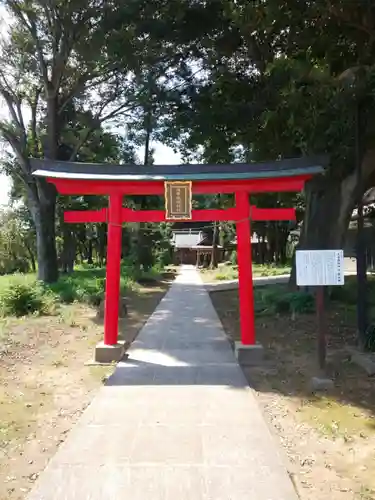 大寄諏訪神社の鳥居