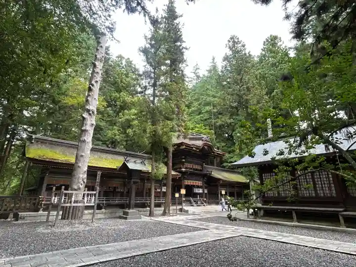 諏訪大社下社春宮(長野県)