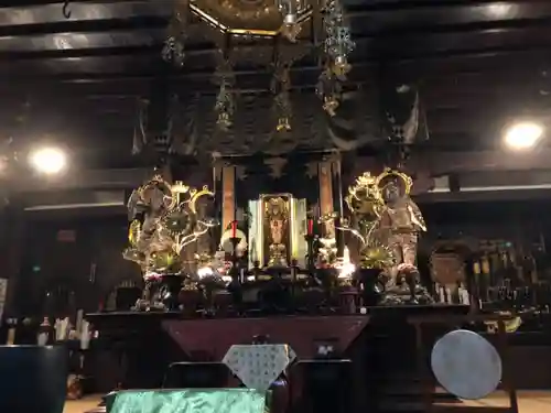 瓦屋寺の本殿・本堂