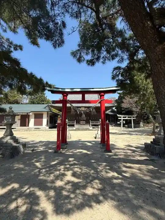 八幡宮の{uncategorized: "未分類", other: "その他", undefined: "問題あり", building: "その他建物", grave: "お墓", sacred_gate: "鳥居", guardian: "狛犬", statue: "像", buddha: "仏像", history: "歴史", nature: "自然", garden: "庭園", animal: "動物", pagoda: "塔", temizu: "手水舎", mountain_gate: "山門・神門", sanctuary: "本殿・本堂", subordinate: "末社・摂社", art: "芸術", scenery: "景色", jizo: "地蔵", ema: "絵馬", goshuin: "御朱印", omikuji: "おみくじ", items: "授与品その他", amulet: "お守り", goshuincho: "御朱印帳", eats: "食事", festival: "お祭り", votive_dance: "神楽", shichigosan: "七五三参", wedding: "結婚式", experience: "体験その他", initially: "初詣", around: "周辺", anti_infection: "感染症対策"}