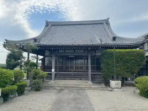 法養寺の{uncategorized: "未分類", other: "その他", undefined: "問題あり", building: "その他建物", grave: "お墓", sacred_gate: "鳥居", guardian: "狛犬", statue: "像", buddha: "仏像", history: "歴史", nature: "自然", garden: "庭園", animal: "動物", pagoda: "塔", temizu: "手水舎", mountain_gate: "山門・神門", sanctuary: "本殿・本堂", subordinate: "末社・摂社", art: "芸術", scenery: "景色", jizo: "地蔵", ema: "絵馬", goshuin: "御朱印", omikuji: "おみくじ", items: "授与品その他", amulet: "お守り", goshuincho: "御朱印帳", eats: "食事", festival: "お祭り", votive_dance: "神楽", shichigosan: "七五三参", wedding: "結婚式", experience: "体験その他", initially: "初詣", around: "周辺", anti_infection: "感染症対策"}