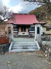 伊勢原 法泉寺の本殿