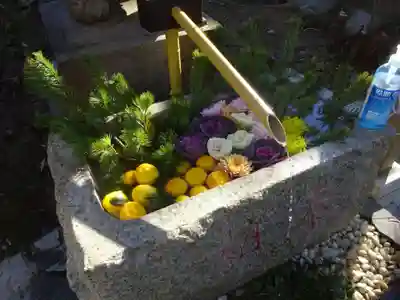 横浜御嶽神社の手水舎