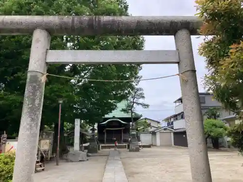 小岩田天祖神社の{uncategorized: "未分類", other: "その他", undefined: "問題あり", building: "その他建物", grave: "お墓", sacred_gate: "鳥居", guardian: "狛犬", statue: "像", buddha: "仏像", history: "歴史", nature: "自然", garden: "庭園", animal: "動物", pagoda: "塔", temizu: "手水舎", mountain_gate: "山門・神門", sanctuary: "本殿・本堂", subordinate: "末社・摂社", art: "芸術", scenery: "景色", jizo: "地蔵", ema: "絵馬", goshuin: "御朱印", omikuji: "おみくじ", items: "授与品その他", amulet: "お守り", goshuincho: "御朱印帳", eats: "食事", festival: "お祭り", votive_dance: "神楽", shichigosan: "七五三参", wedding: "結婚式", experience: "体験その他", initially: "初詣", around: "周辺", anti_infection: "感染症対策"}