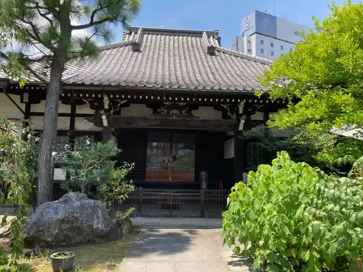海雲寺の本殿・本堂