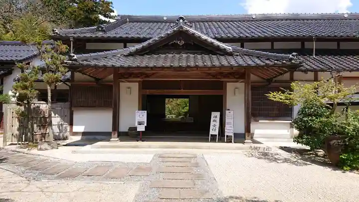 月照寺の本殿・本堂