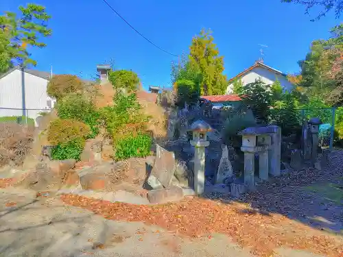 川曲神社（子生和町）の末社・摂社