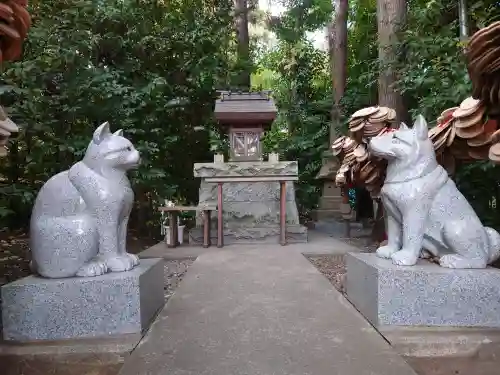 座間神社の{uncategorized: "未分類", other: "その他", undefined: "問題あり", building: "その他建物", grave: "お墓", sacred_gate: "鳥居", guardian: "狛犬", statue: "像", buddha: "仏像", history: "歴史", nature: "自然", garden: "庭園", animal: "動物", pagoda: "塔", temizu: "手水舎", mountain_gate: "山門・神門", sanctuary: "本殿・本堂", subordinate: "末社・摂社", art: "芸術", scenery: "景色", jizo: "地蔵", ema: "絵馬", goshuin: "御朱印", omikuji: "おみくじ", items: "授与品その他", amulet: "お守り", goshuincho: "御朱印帳", eats: "食事", festival: "お祭り", votive_dance: "神楽", shichigosan: "七五三参", wedding: "結婚式", experience: "体験その他", initially: "初詣", around: "周辺", anti_infection: "感染症対策"}